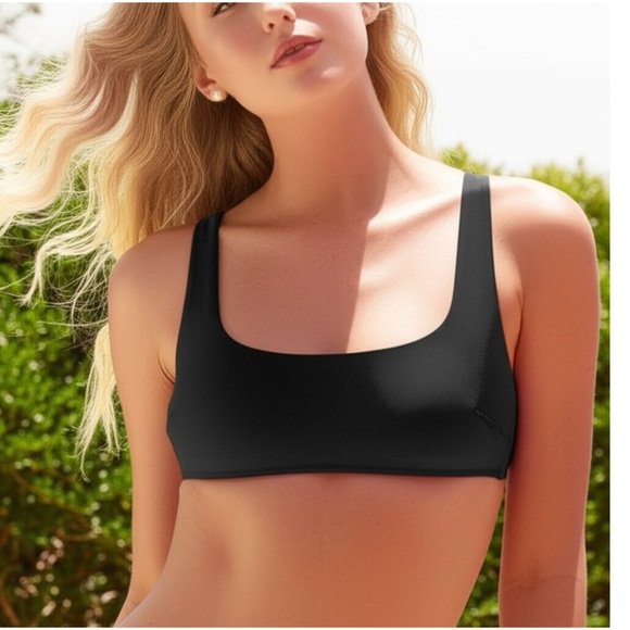 New AERIE Scoop Bikini Top in Black Tie Back Sz M - Picture 1 of 10